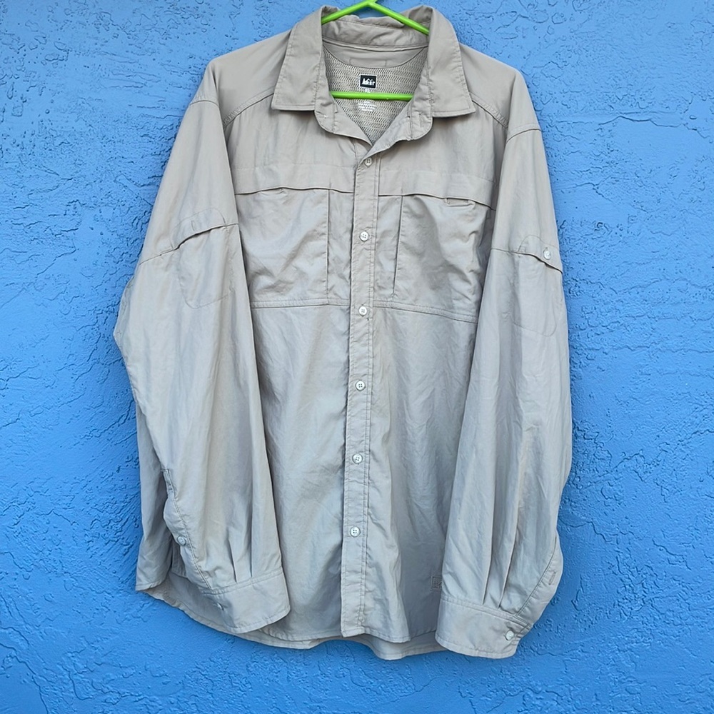 REI men’s long sleeve shirt, size XL